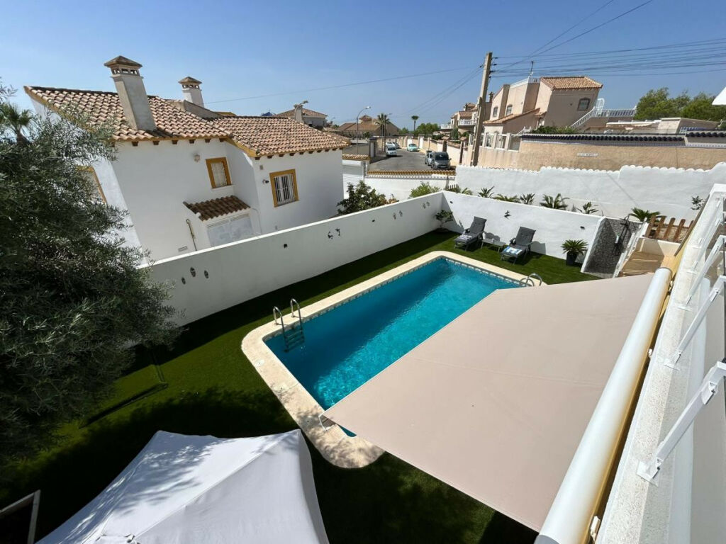 Detached Villa San Miguel de Salinas Alicante - image 27