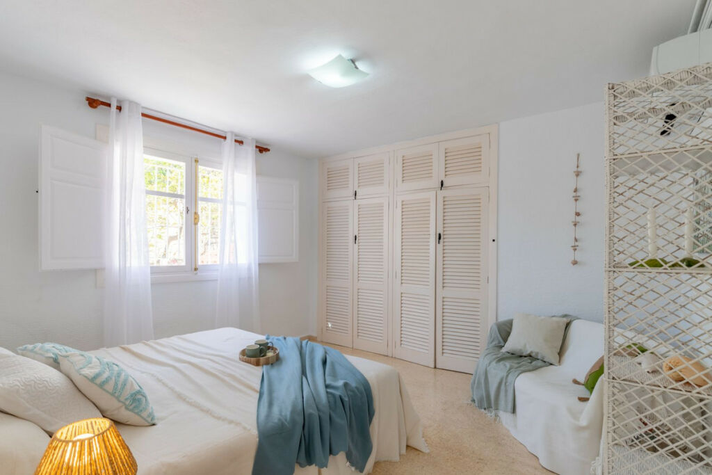 Detached Villa Moraira Alicante - image 27