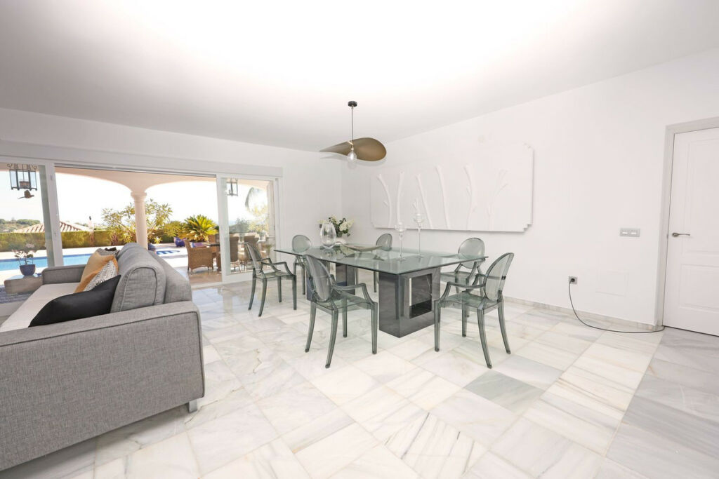 Detached Villa Benahavís Málaga - image 27