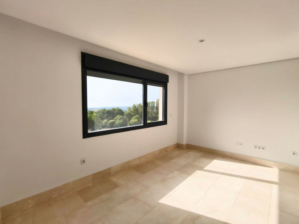 Detached Villa Sotogrande Alto Cádiz - image 27