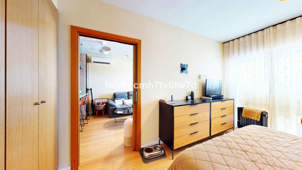 Middle Floor Apartment Puerto de la Torre Málaga - image 27