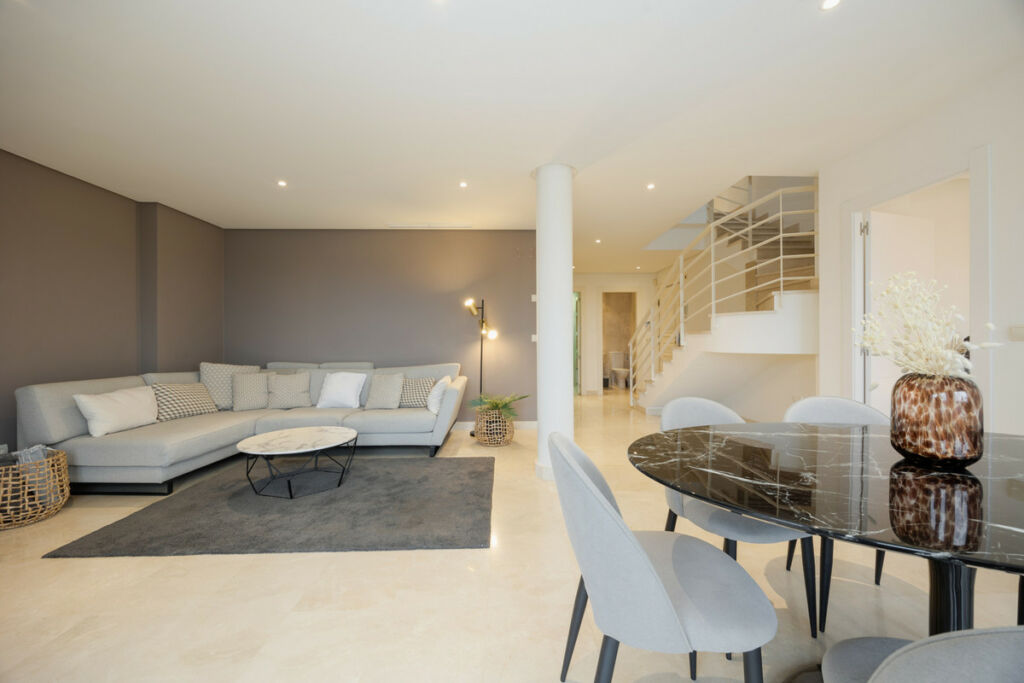 Penthouse Duplex Nueva Andalucía Málaga - image 27