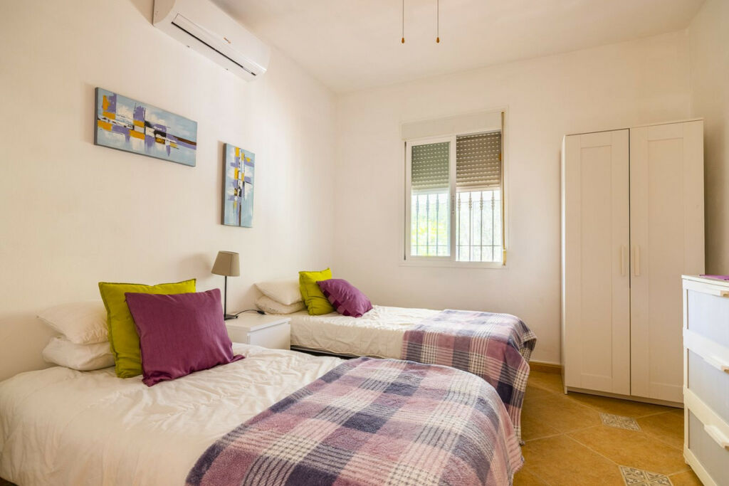 Detached Villa Comares Málaga - image 28