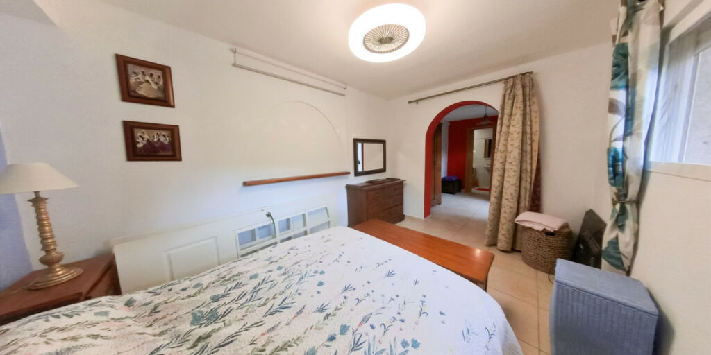 Detached Villa Albir Alicante - image 28