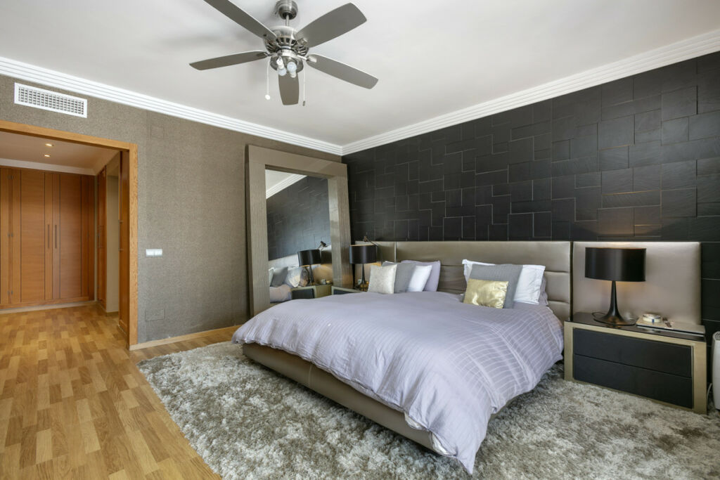 Middle Floor Apartment The Golden Mile Málaga - image 28