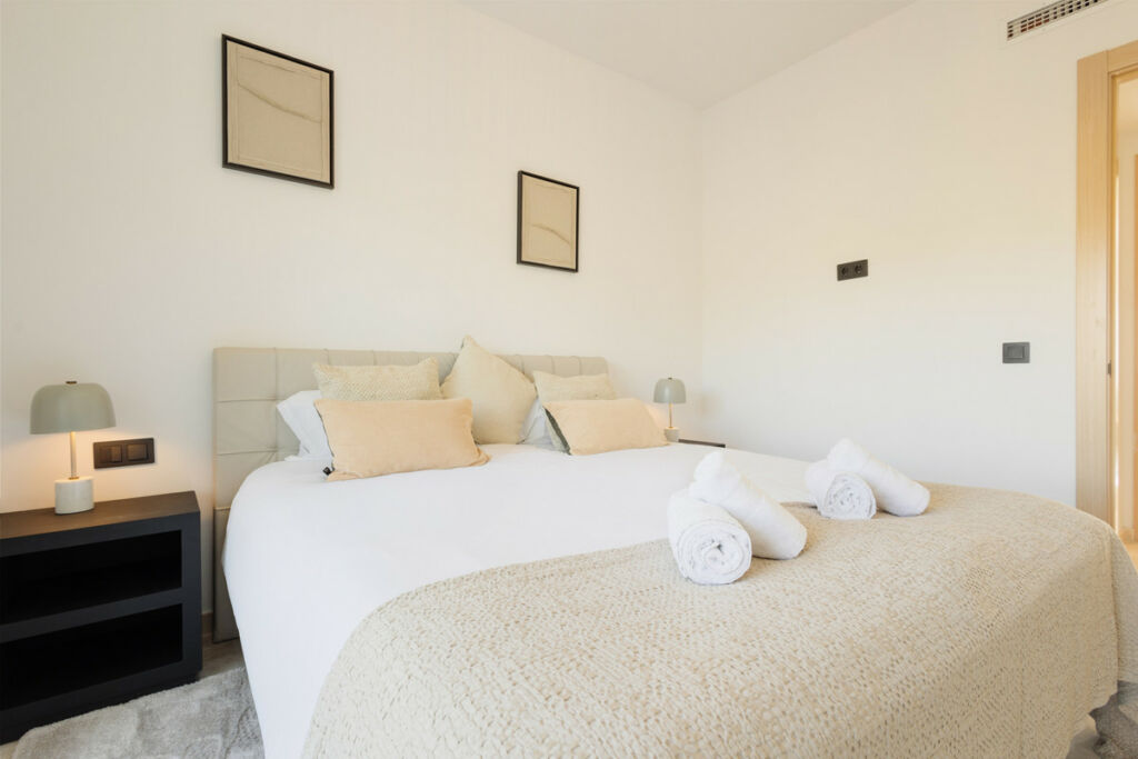 Middle Floor Apartment Elviria Málaga - image 28