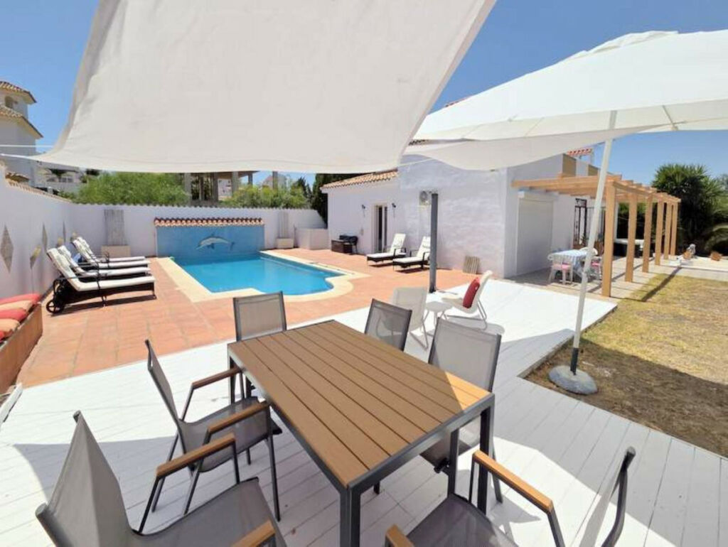 Detached Villa Manilva Málaga - image 28