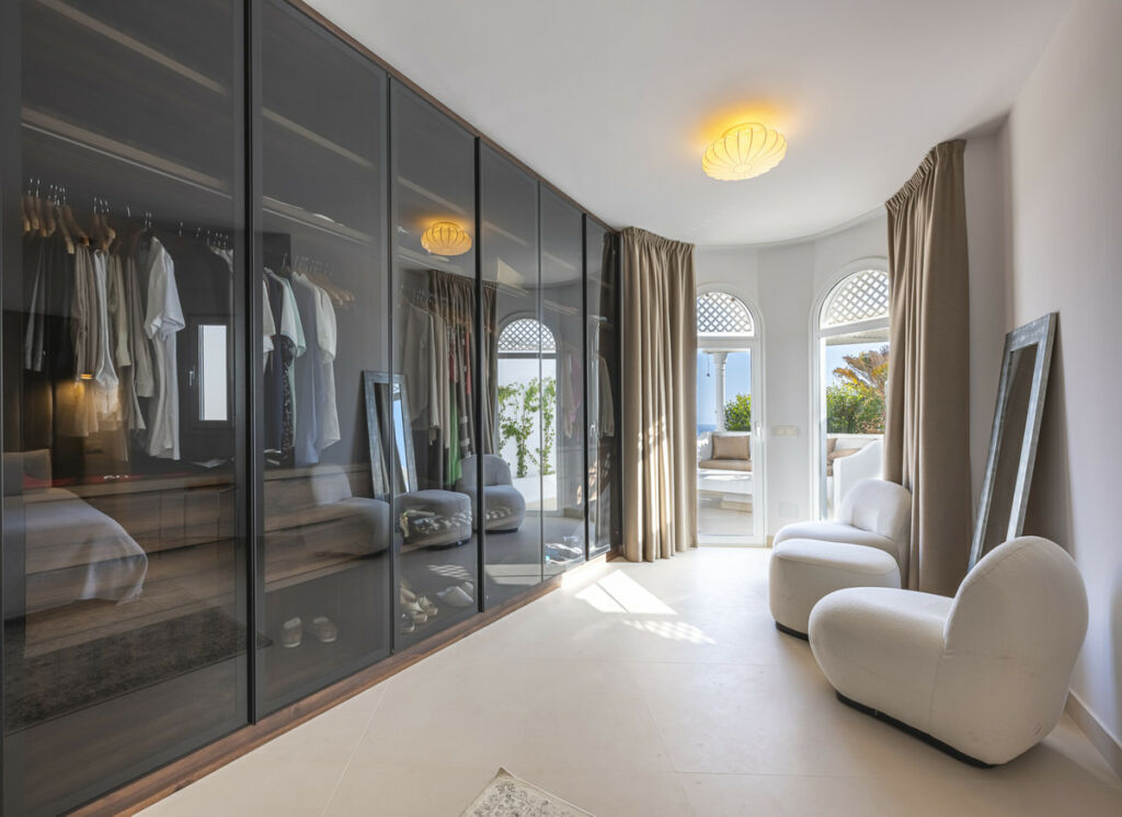 Middle Floor Apartment The Golden Mile Málaga - image 27