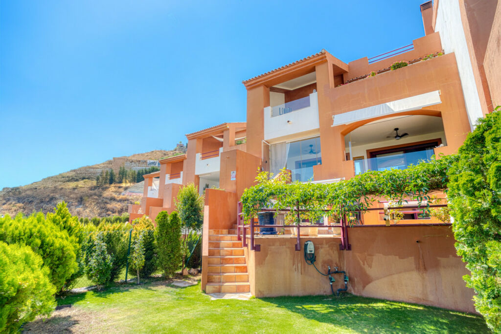 Townhouse Benahavís Málaga - image 28