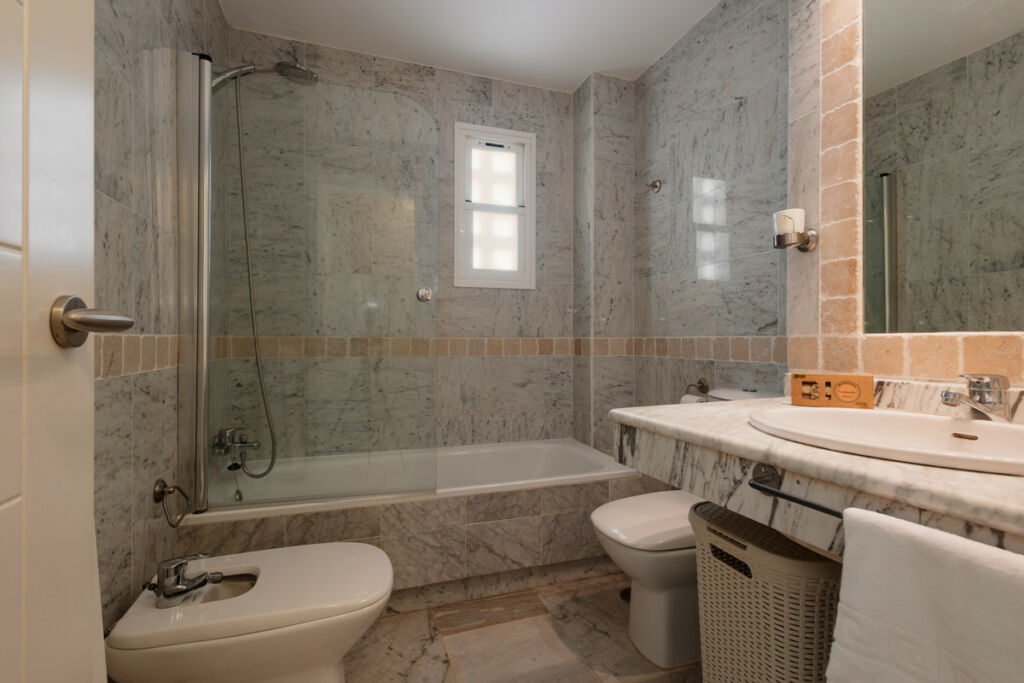 Middle Floor Apartment Bahía de Marbella Málaga - image 28