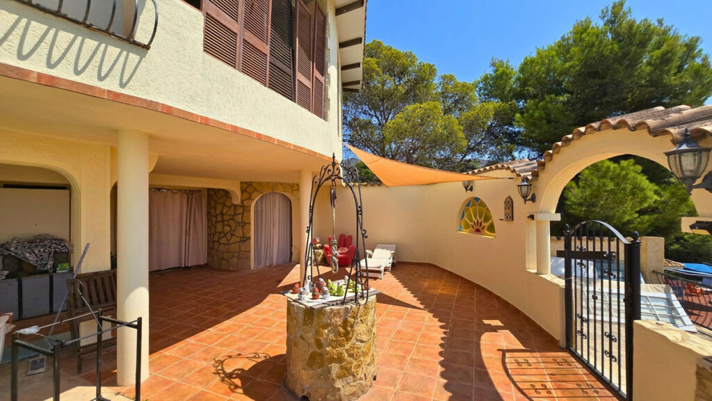 Detached Villa Altea Alicante - image 28