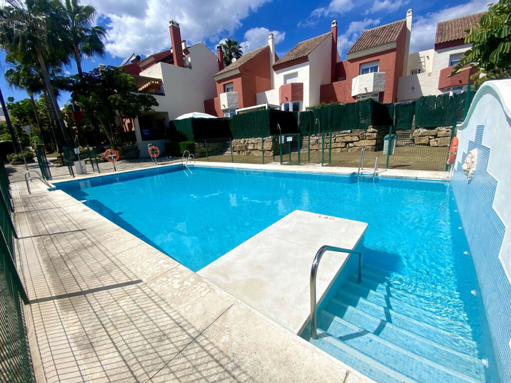 Townhouse Estepona Málaga - image 28