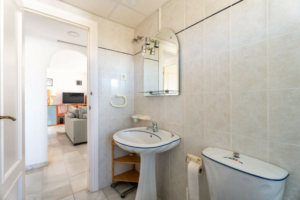 Middle Floor Apartment Riviera del Sol Málaga - image 28