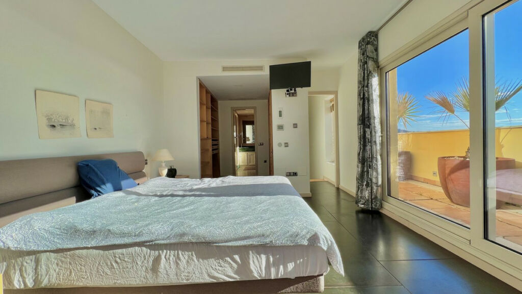Penthouse Duplex Sierra Blanca Málaga - image 28