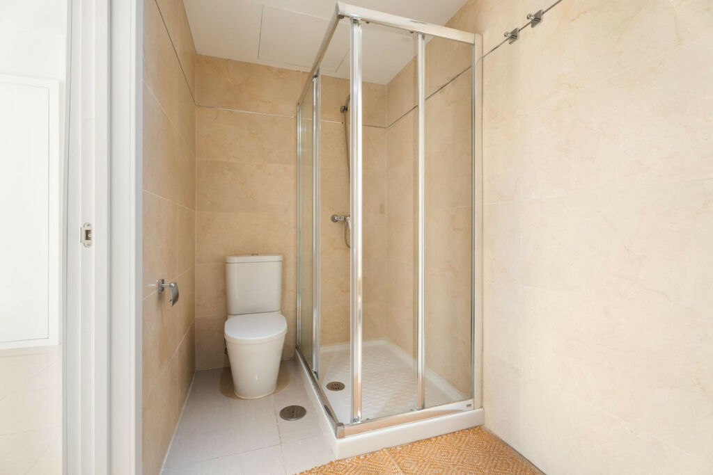 Middle Floor Apartment Puerto Banús Málaga - image 28