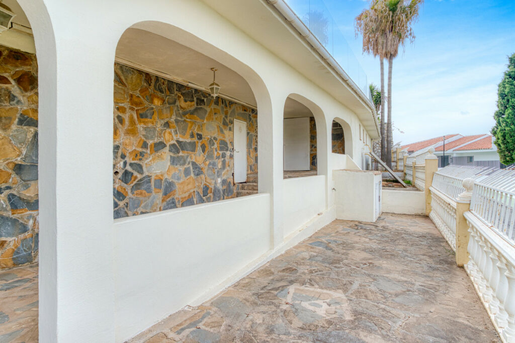 Detached Villa El Chaparral Málaga - image 32