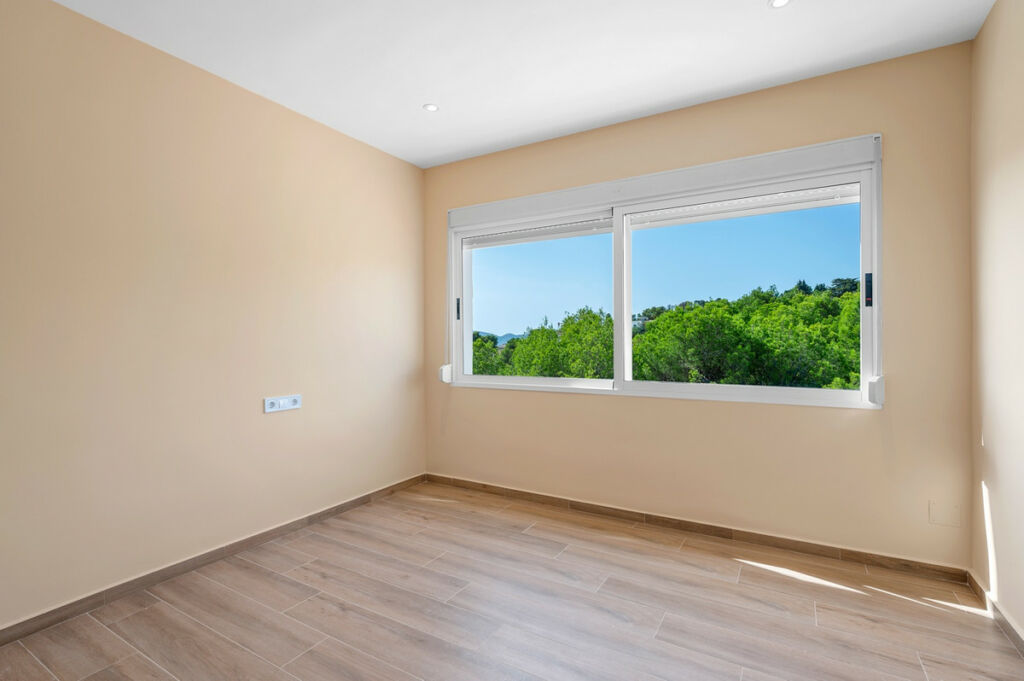 Detached Villa La Nucia Alicante - image 29