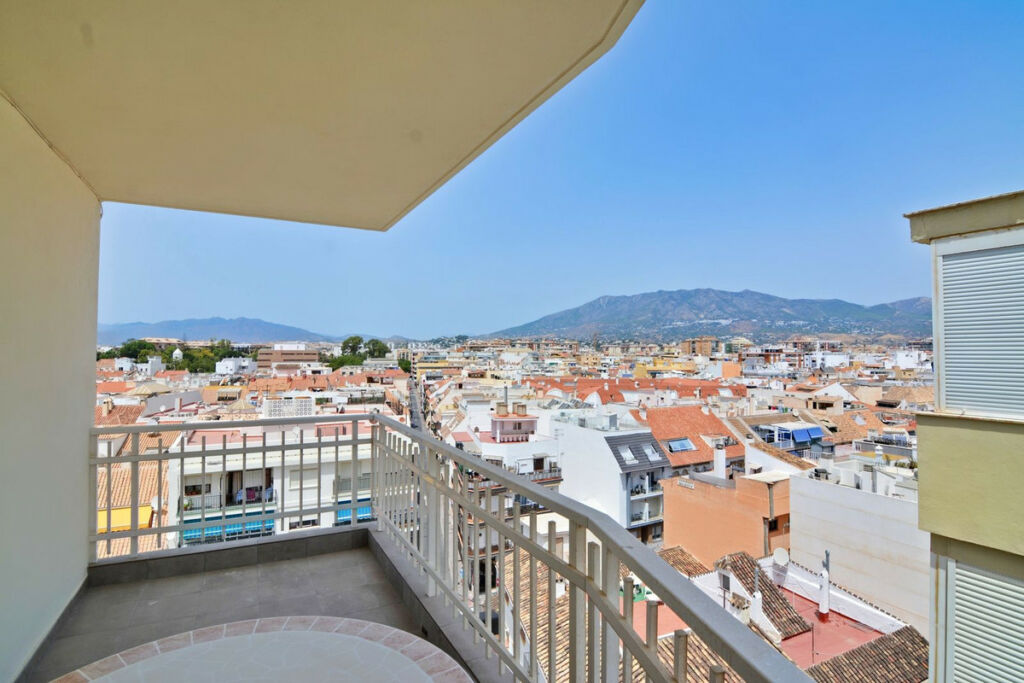 Middle Floor Apartment Fuengirola Málaga - image 29