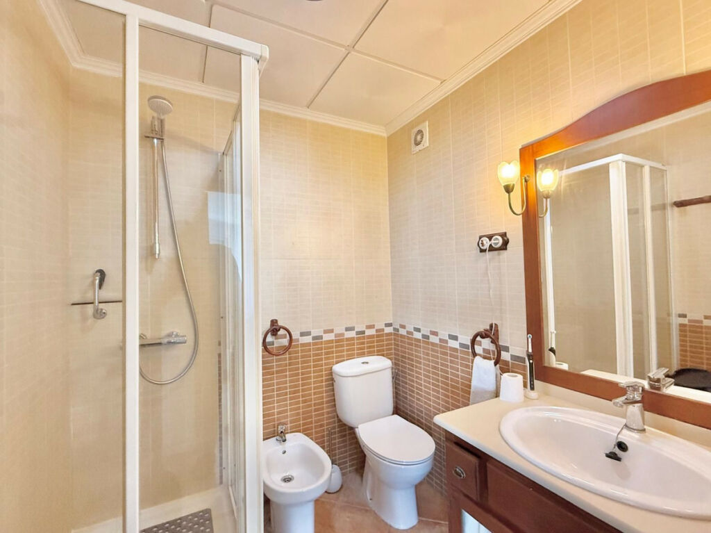 Middle Floor Apartment Torreblanca Málaga - image 29