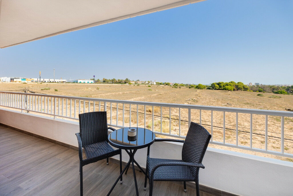 Middle Floor Apartment Punta Prima Alicante - image 29
