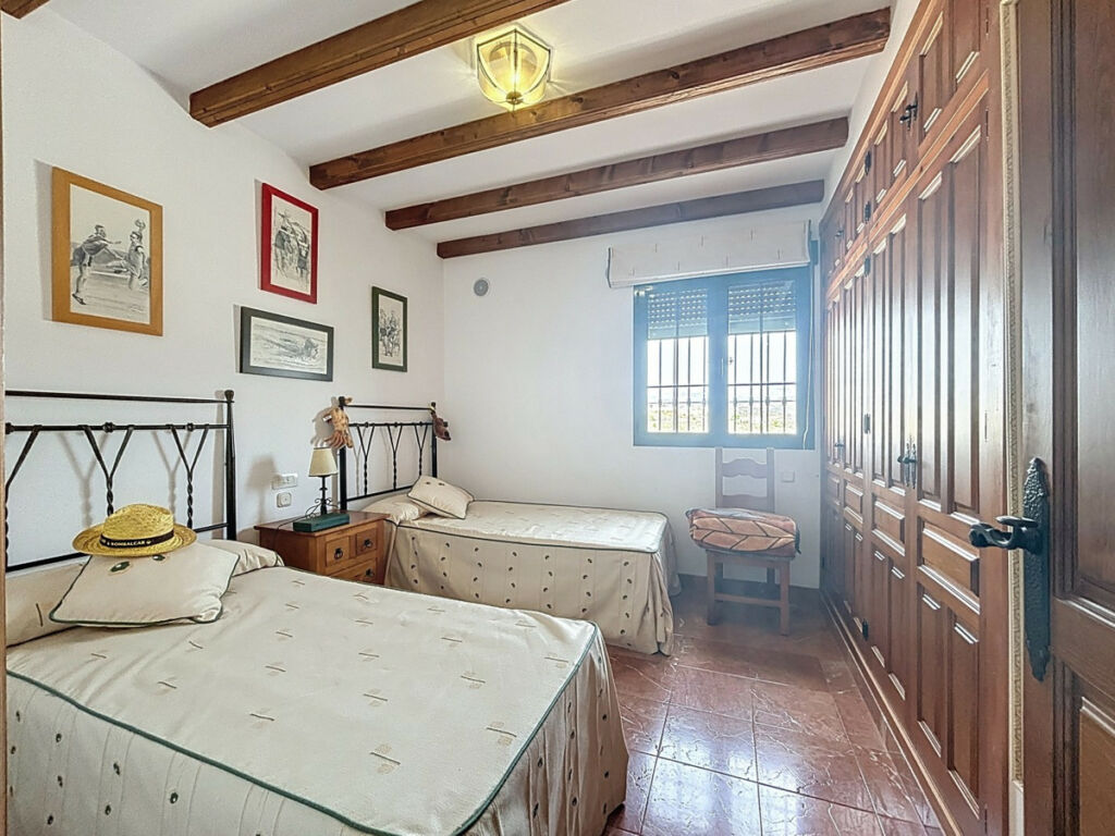 Detached Villa La Viñuela Málaga - image 29