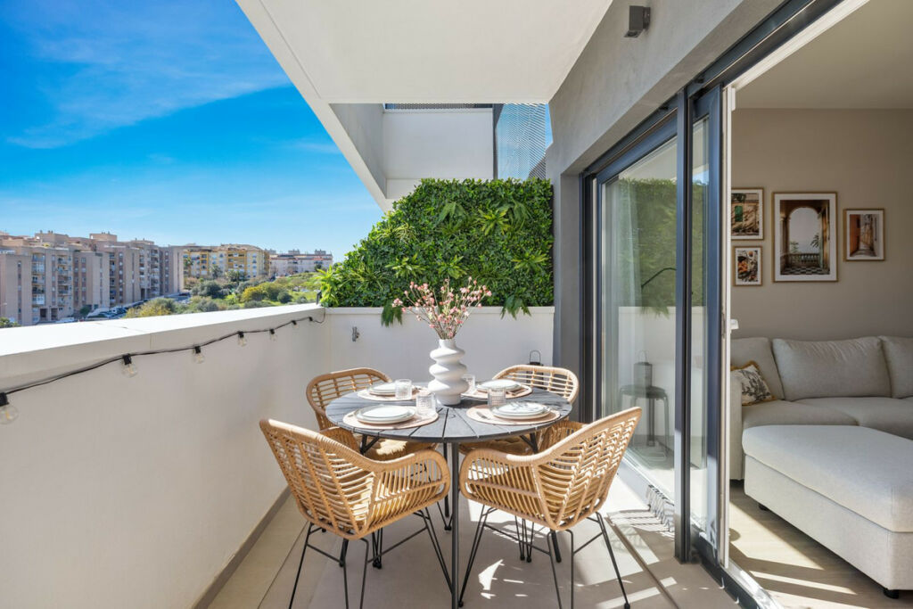 Middle Floor Apartment Estepona Málaga - image 29