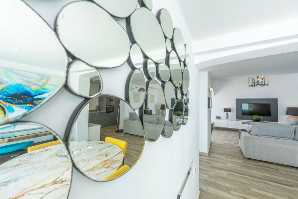 Detached Villa Estepona Málaga - image 29