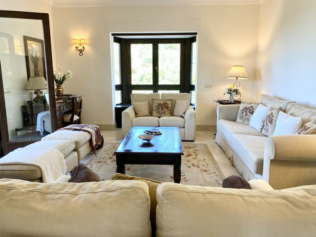Detached Villa Benahavís Málaga - image 21