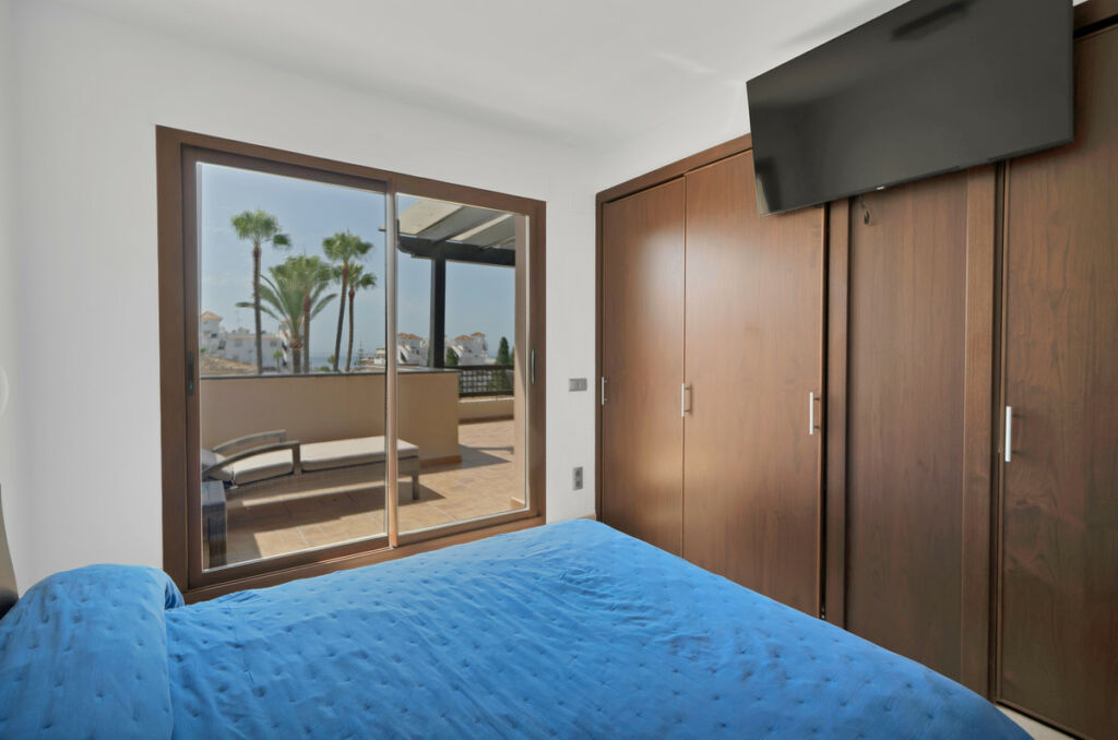 Penthouse Nueva Andalucía Málaga - image 28