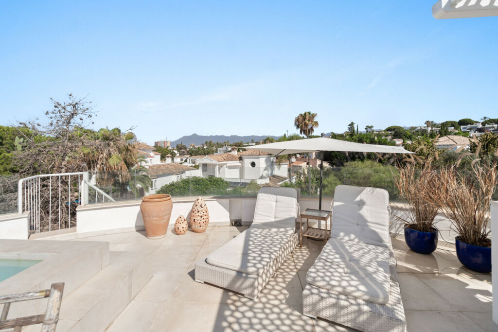 Detached Villa Marbesa Málaga - image 29