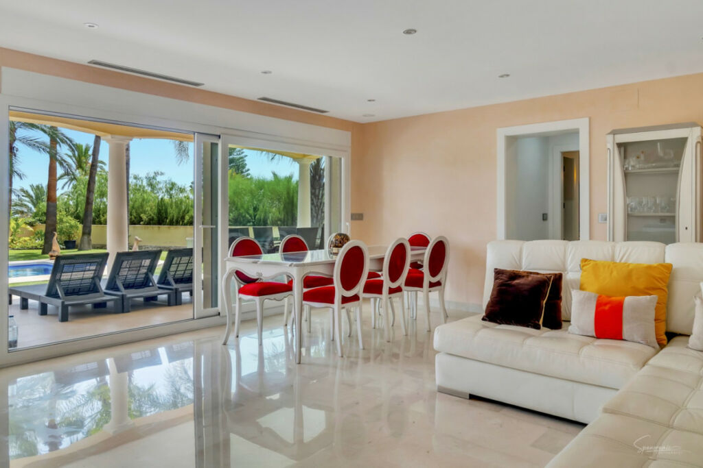 Detached Villa Benissa Alicante - image 3