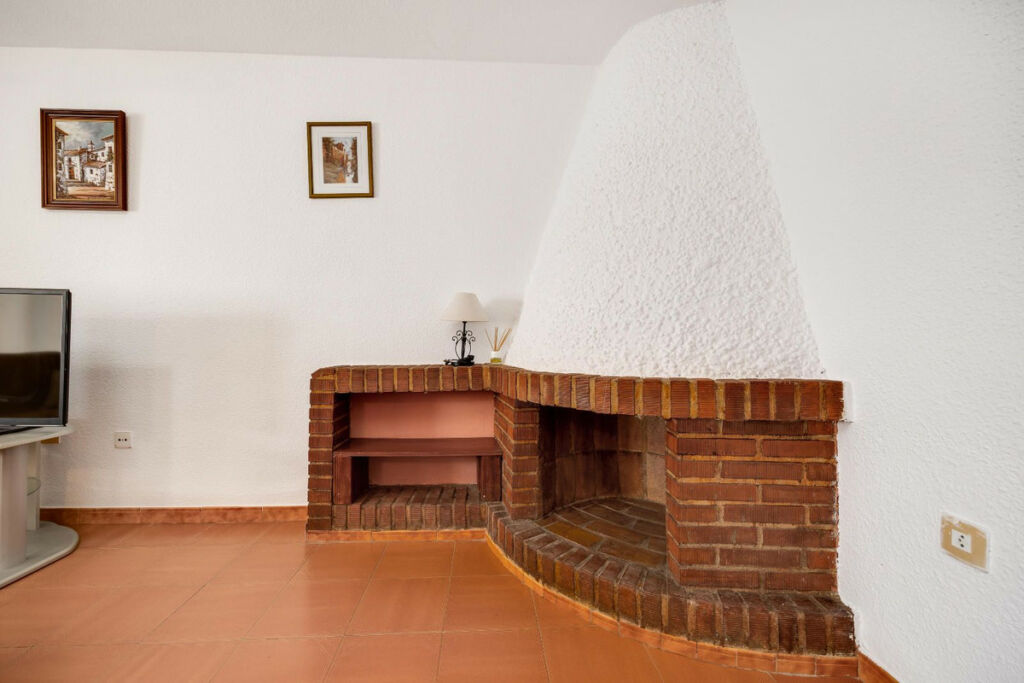 Middle Floor Apartment La Mata Alicante - image 3