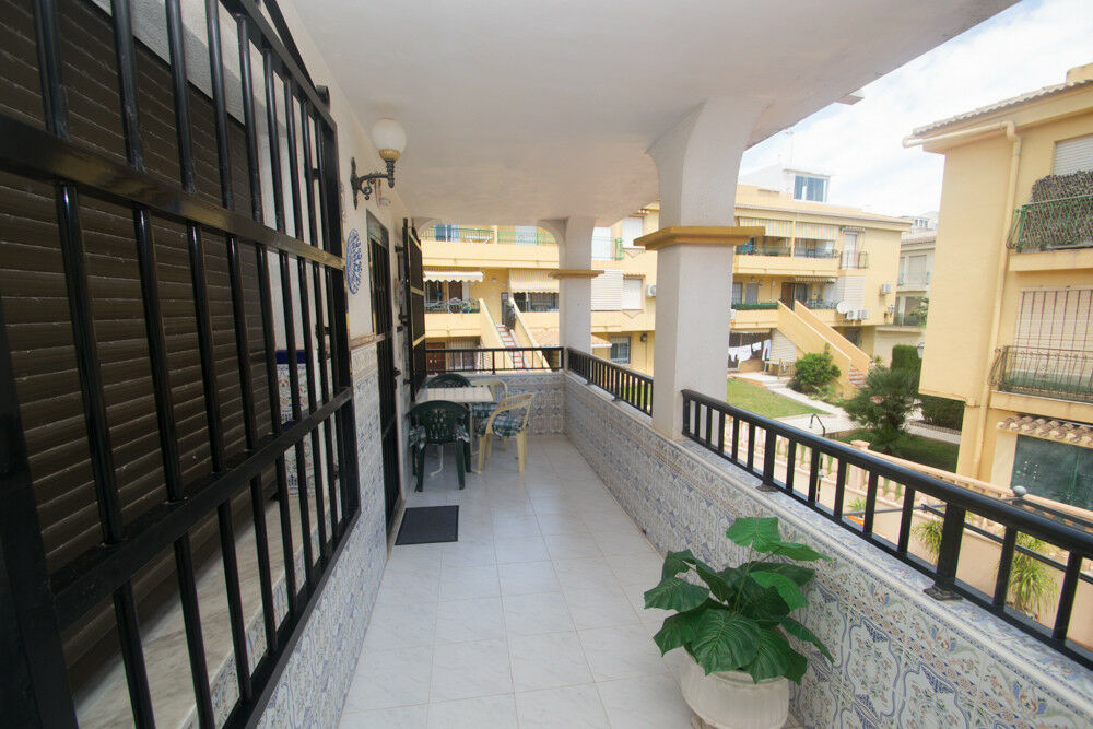 Middle Floor Apartment Mar Azul Alicante - image 3