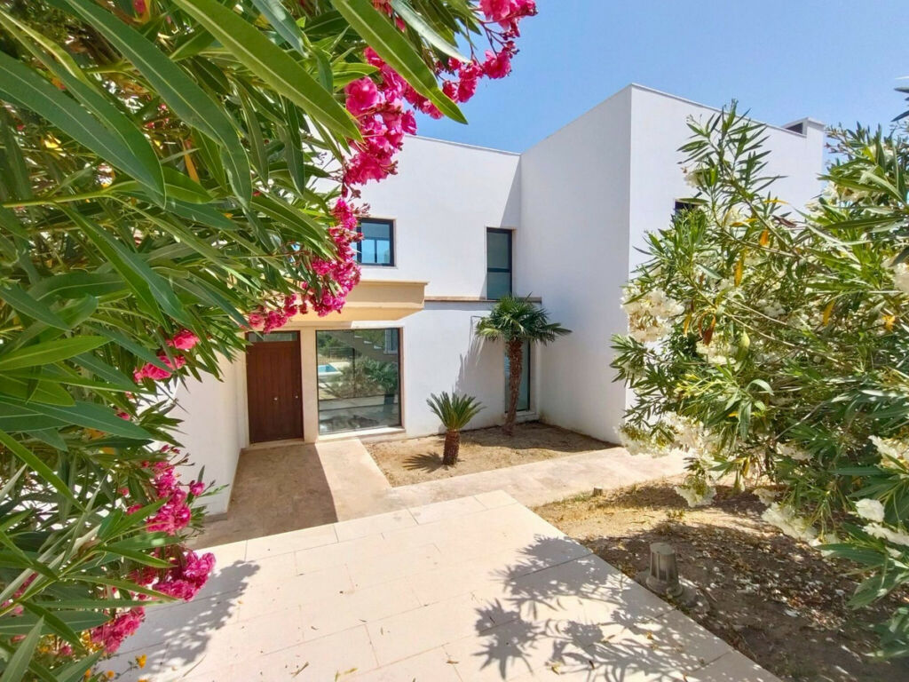 Detached Villa Sotogrande Alto Cádiz - image 4