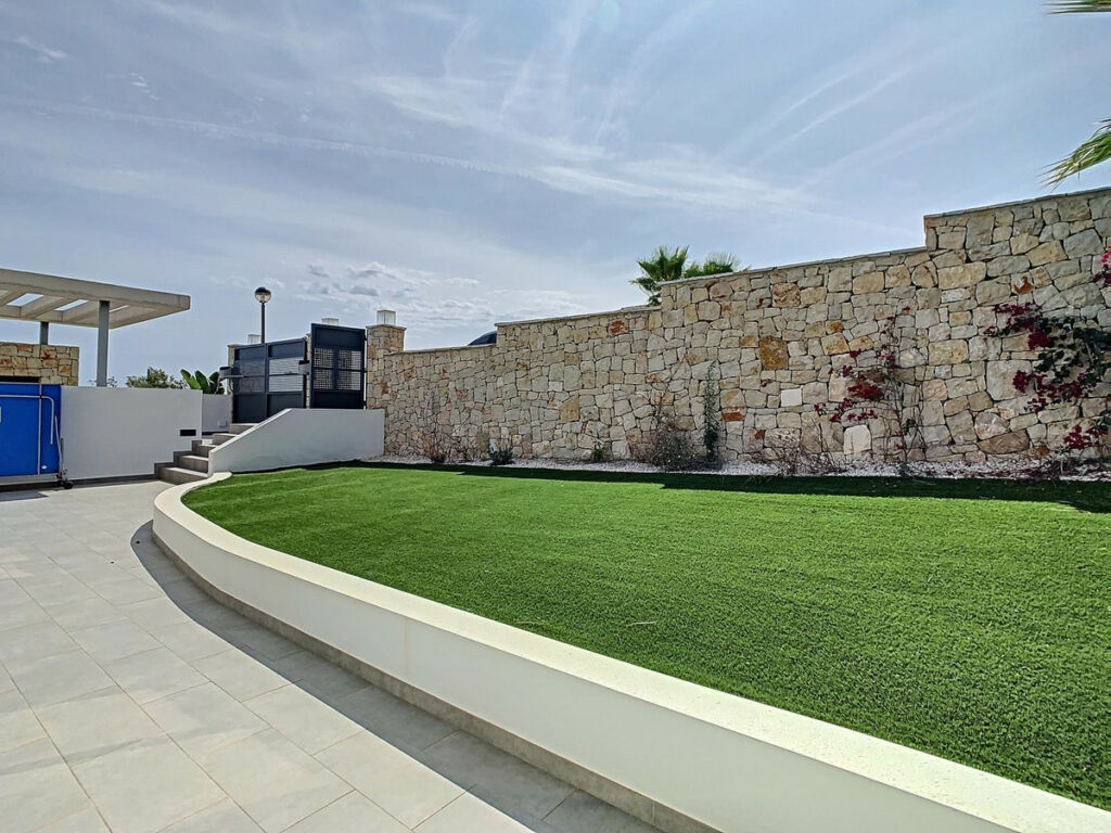 Detached Villa Benitachell Alicante - image 3