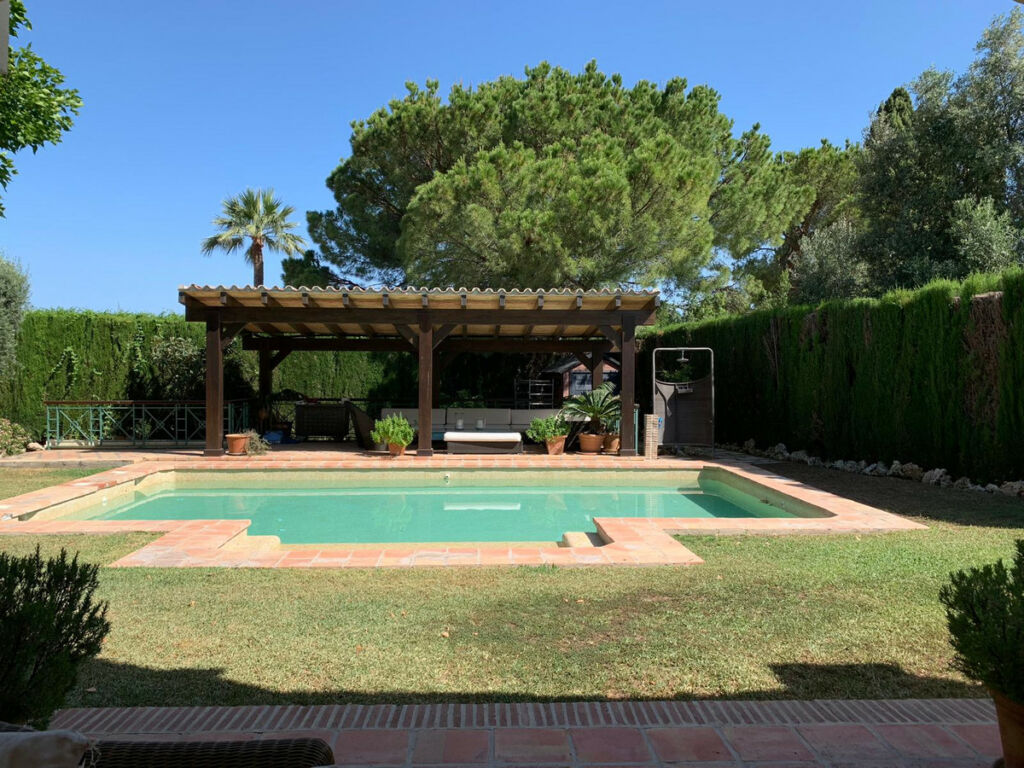 Detached Villa Sierra Blanca Málaga - image 3