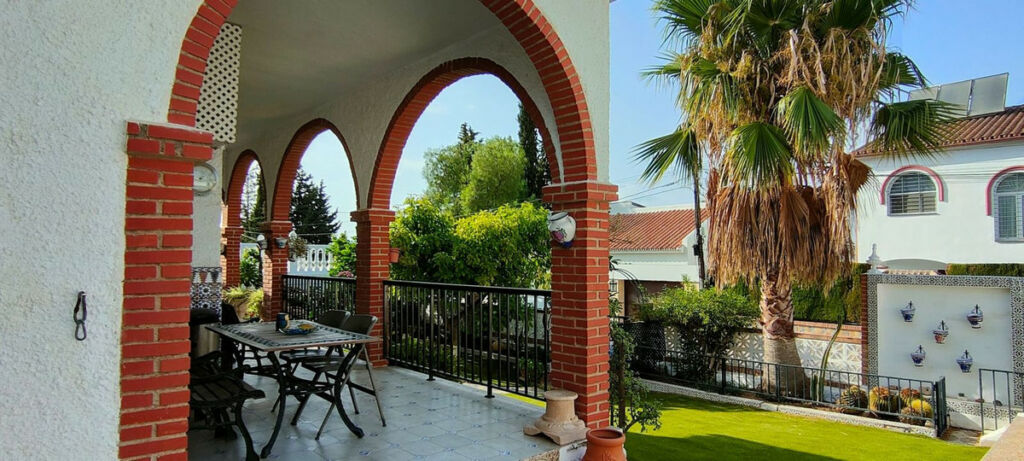 Detached Villa Alhaurín de la Torre Málaga - image 3