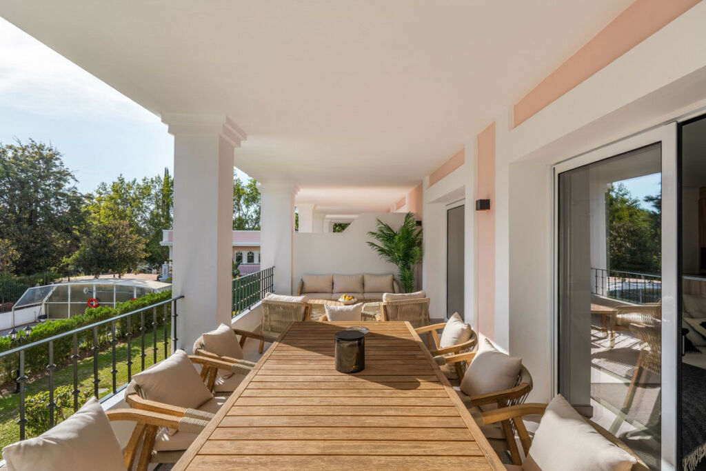 Penthouse Duplex Nueva Andalucía Málaga - image 3