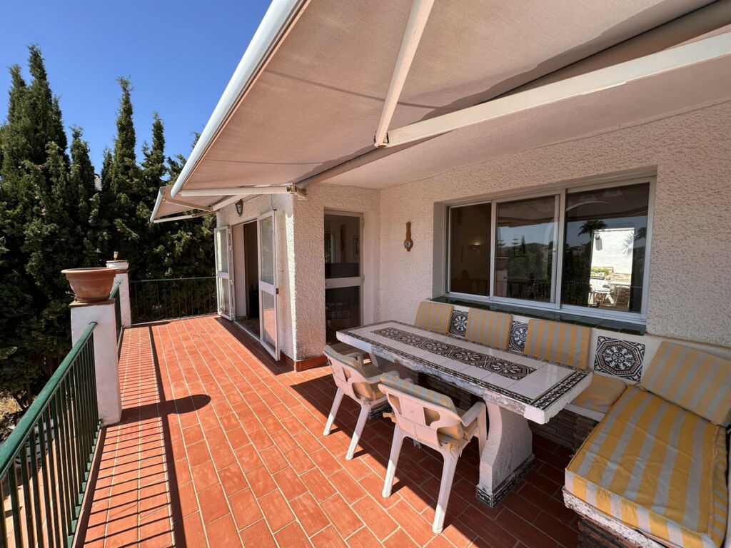 Detached Villa Cerros del Aguila Málaga - image 3