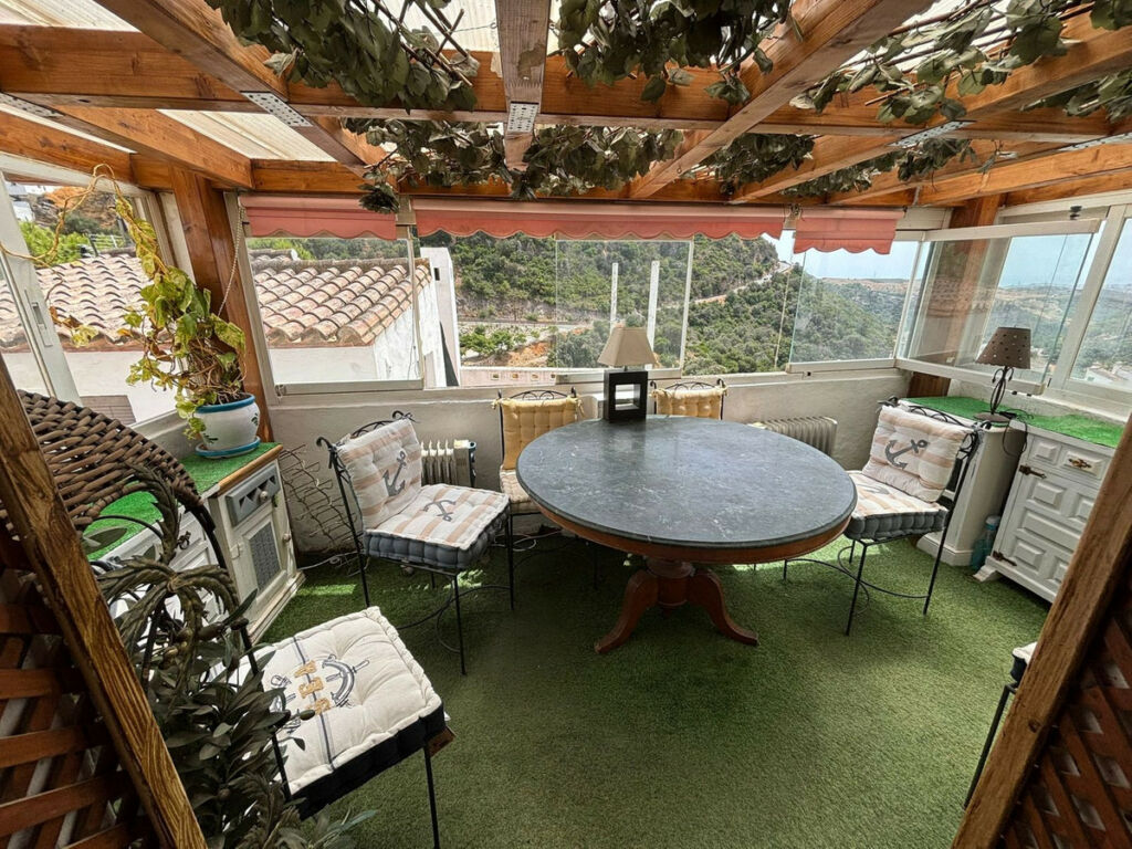 Detached Villa Casares Pueblo Málaga - image 3