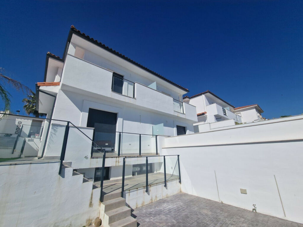 Semi-Detached House Manilva Málaga - image 3