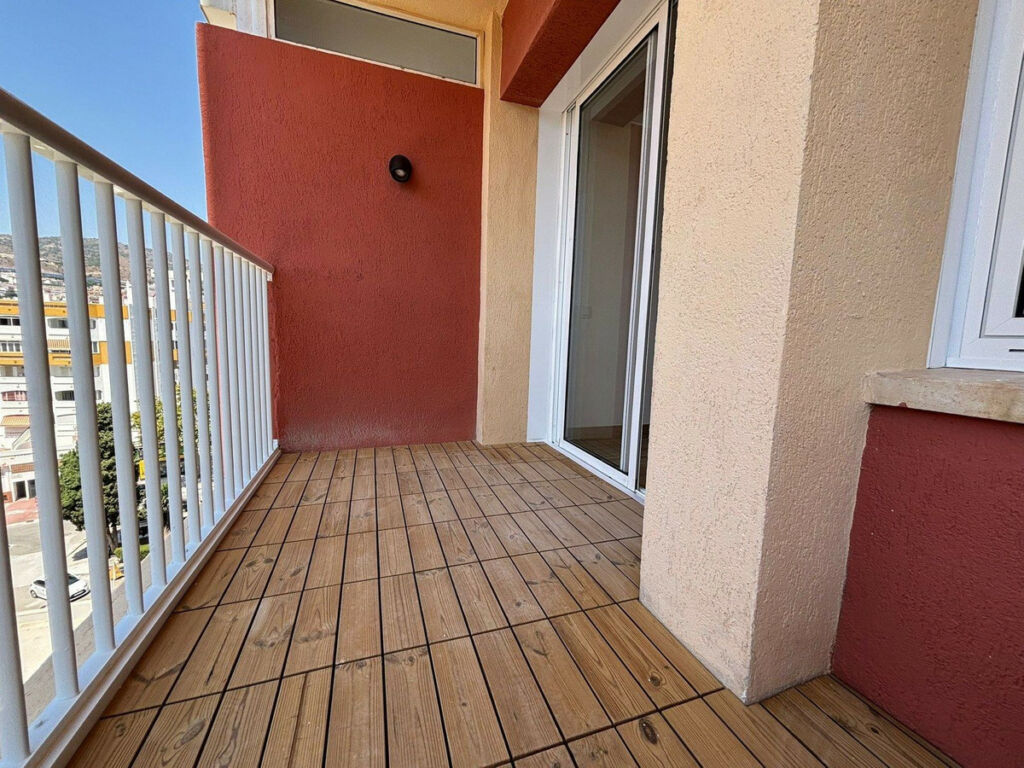 Middle Floor Apartment Benalmadena Costa Málaga - image 3
