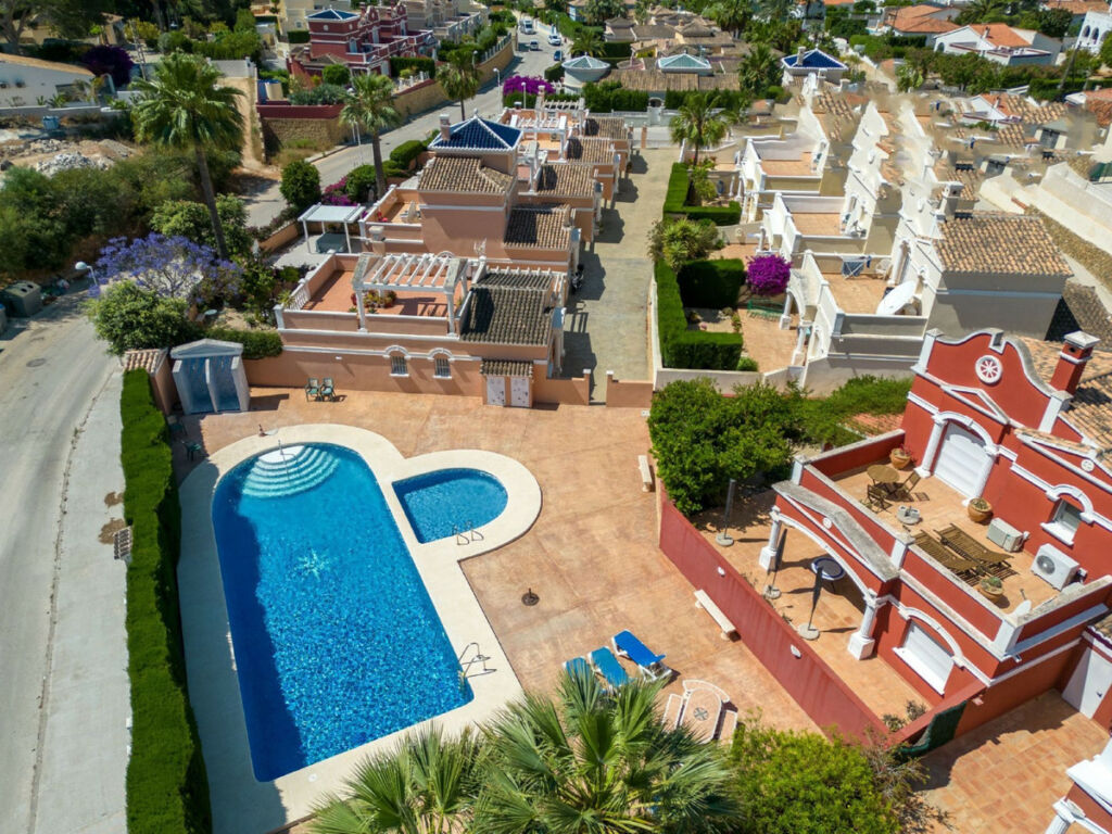 Detached Villa Calpe Alicante - image 3