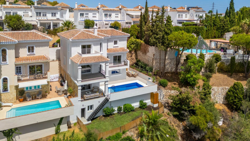Detached Villa Torreblanca Málaga - image 3