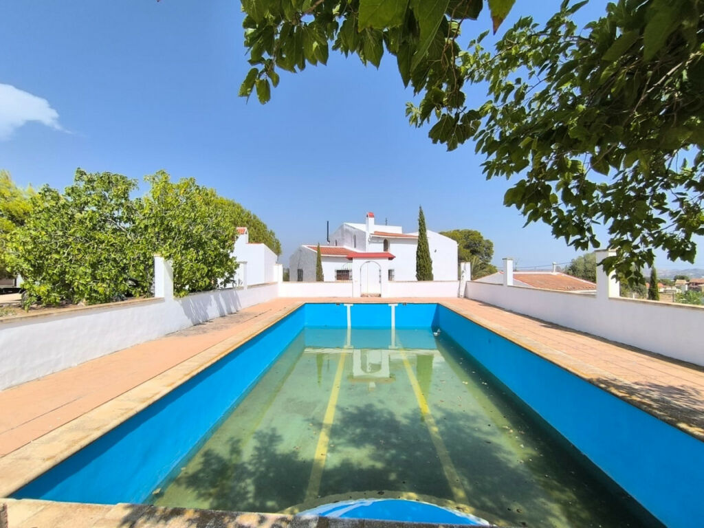 Detached Villa Novelda Alicante - image 3