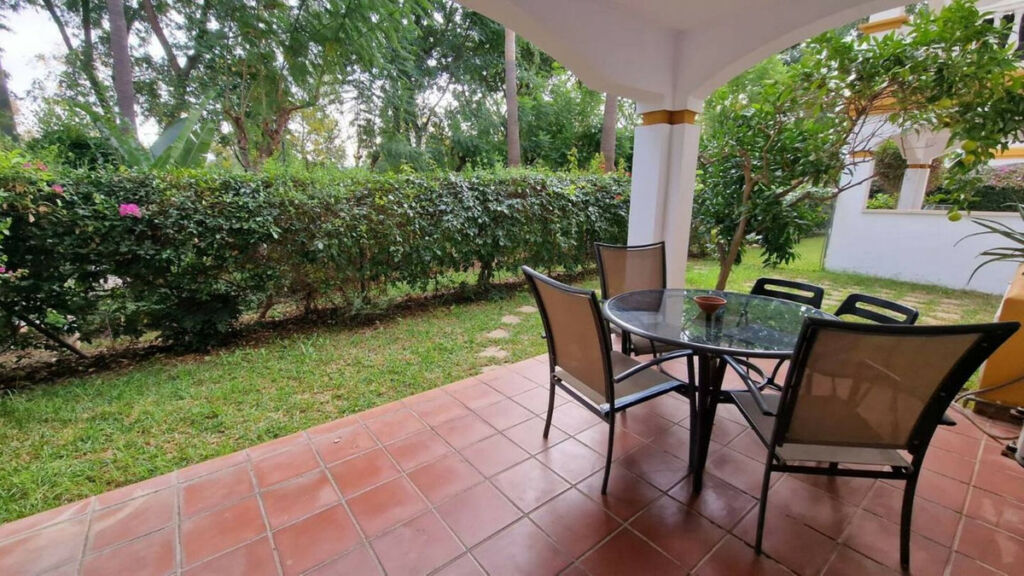 Ground Floor Studio Nueva Andalucía Málaga - image 3