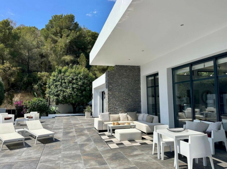 Detached Villa Moraira Alicante - image 3