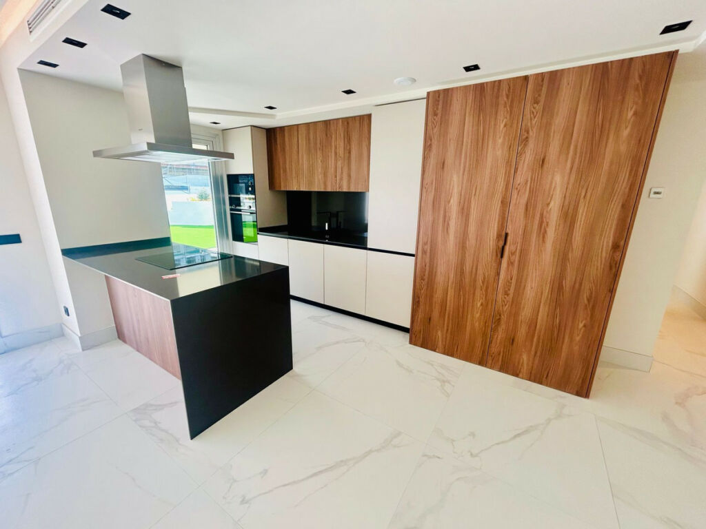 Ground Floor Apartment San Pedro de Alcántara Málaga - image 3