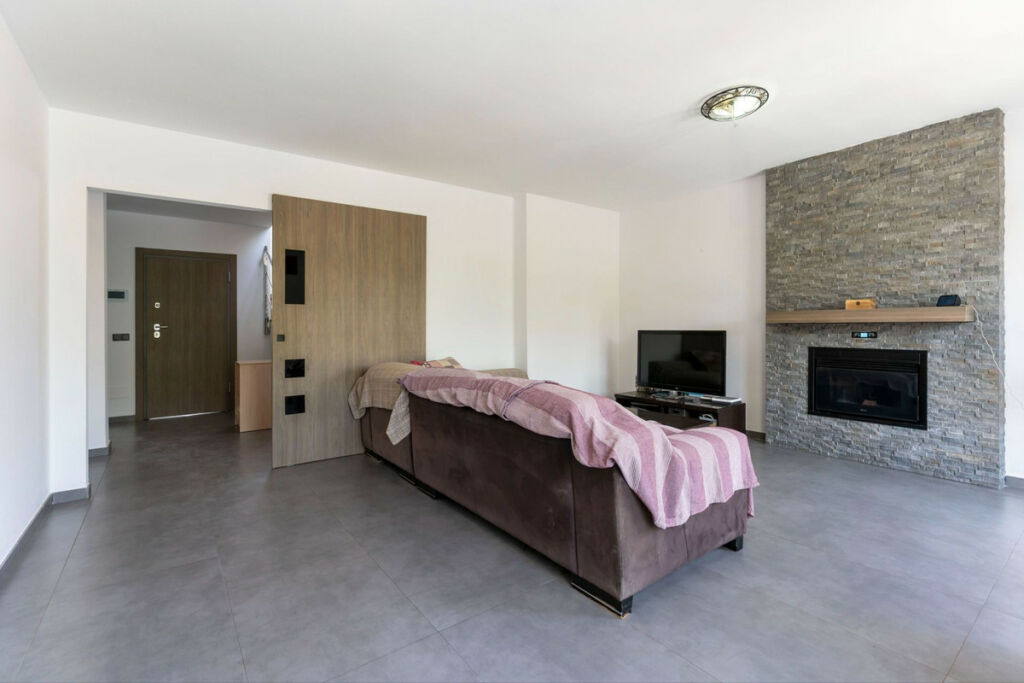 Detached Villa Coín Málaga - image 3