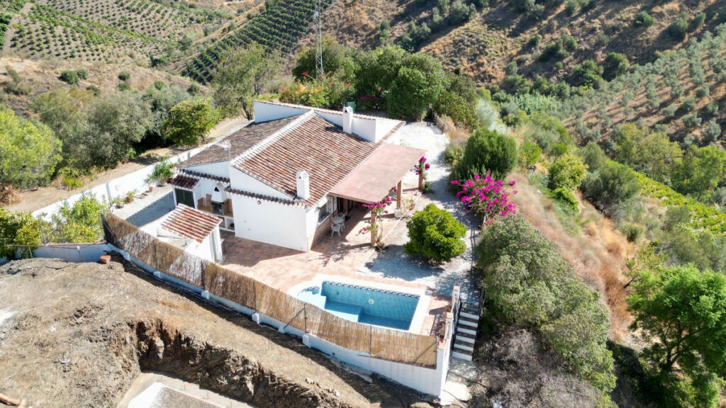 Finca - Cortijo Almachar Málaga - image 3